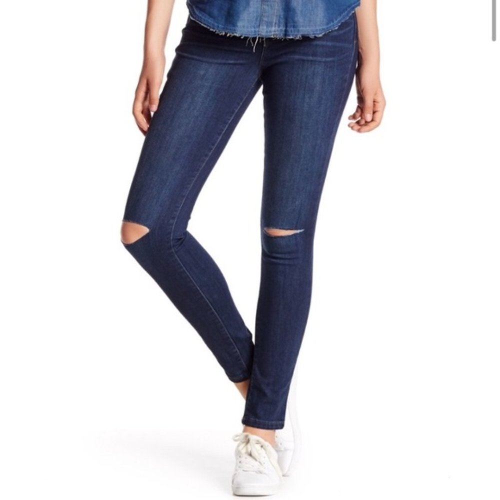 NWT Jessica Simpson Curvy High Rise Skinny Jeans Ripped Knee - Picture 1 of 12